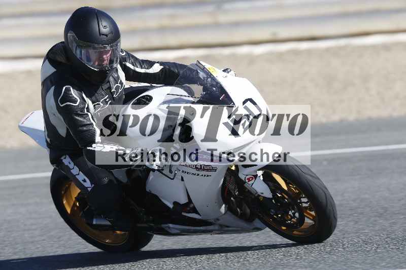 /Archiv-2024/02 29.01.-02.02.2024 Moto Center Thun Jerez/Gruppe gruen-green/150